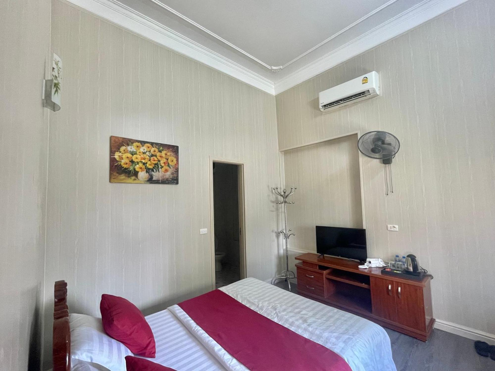 Bach Dai Dung Hotel Ha Tinh Exterior photo